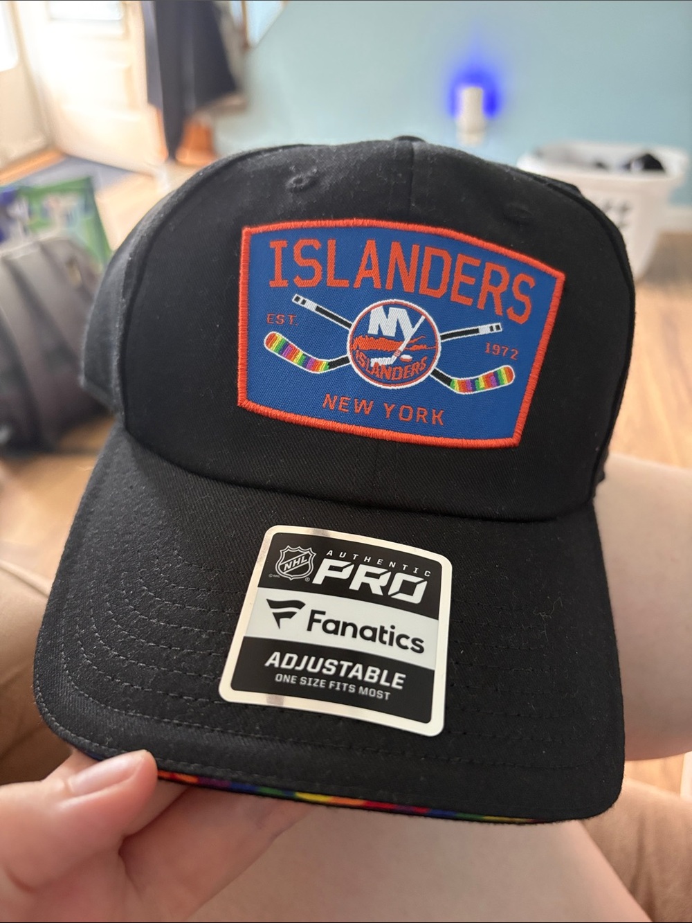 Fanatics New York Islanders Black Hat with Rainbow Accent new without tags